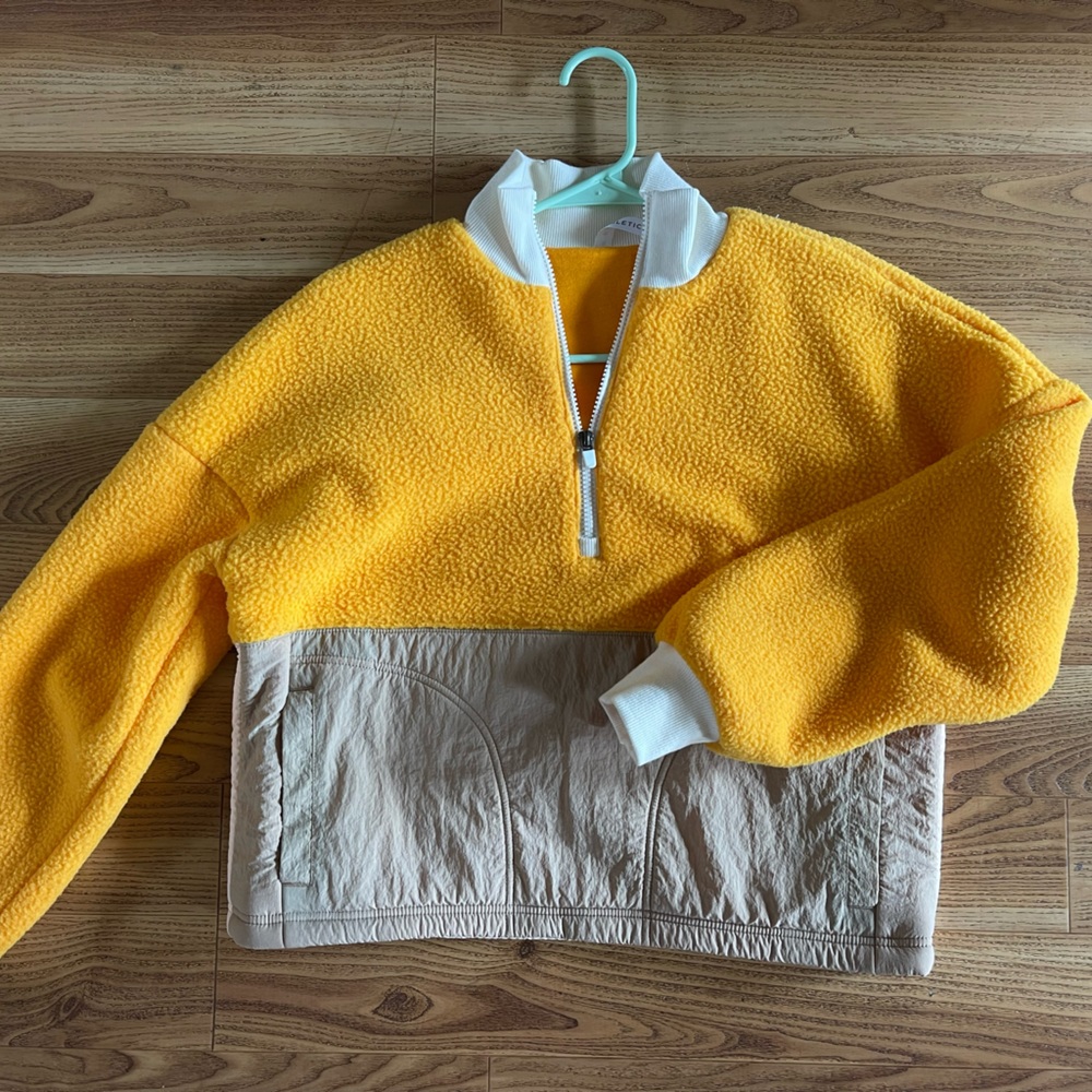 Fabletics jacket xs. Only worn once. Great condition.